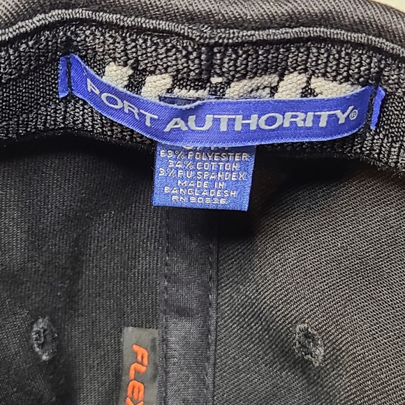 Kia Black FlexFit Small-Medium Baseball Cap Port Authority - Picture 5 of 5